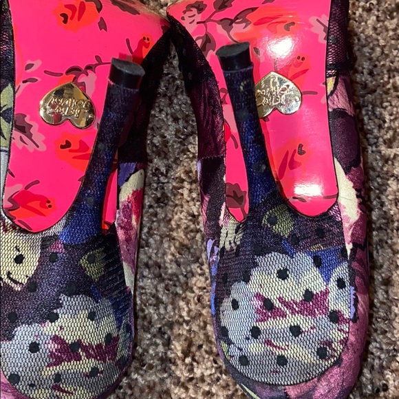 Betsey Johnson Peep Toe Floral SZ 8 - Picture 5 of 6
